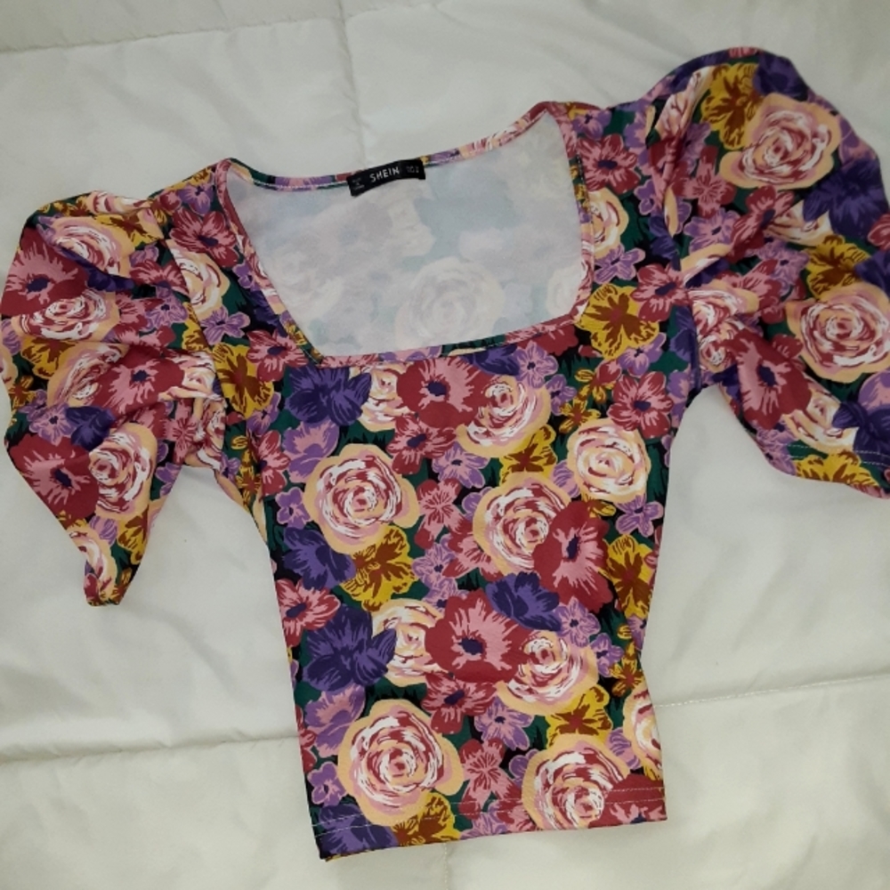 Flower fit top